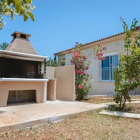 公寓 To Pournari Beachside Garden House - Happy Korakokhórion