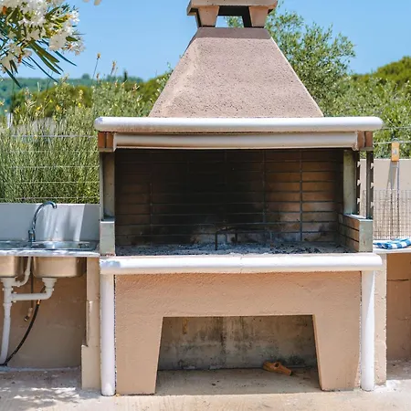 To Pournari Beachside Garden House - Happy Διαμέρισμα