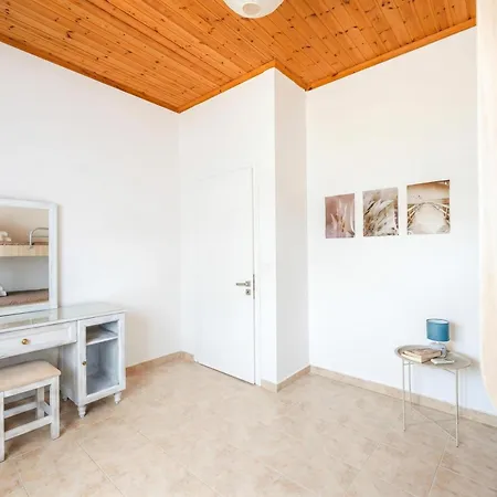 Apartman To Pournari Beachside Garden House - Happy *