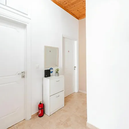 To Pournari Beachside Garden House - Happy Apartman