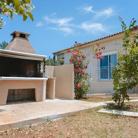 Apartman To Pournari Beachside Garden House - Happy *