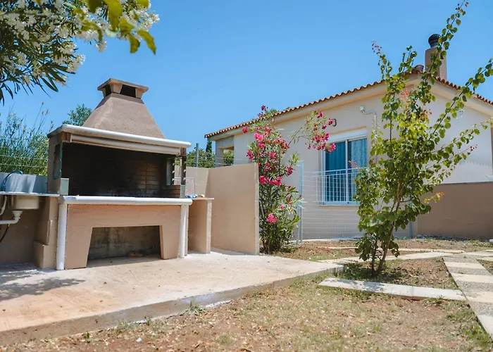 Apartman To Pournari Beachside Garden House - Happy Korakohóri