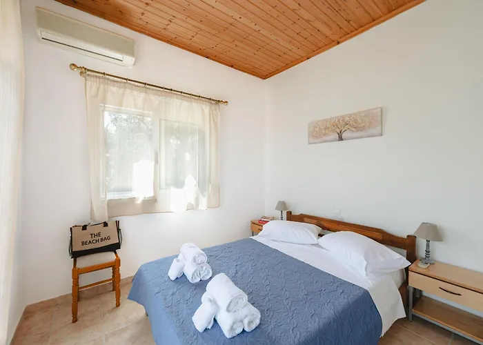 To Pournari Beachside Garden House - Happy Apartman